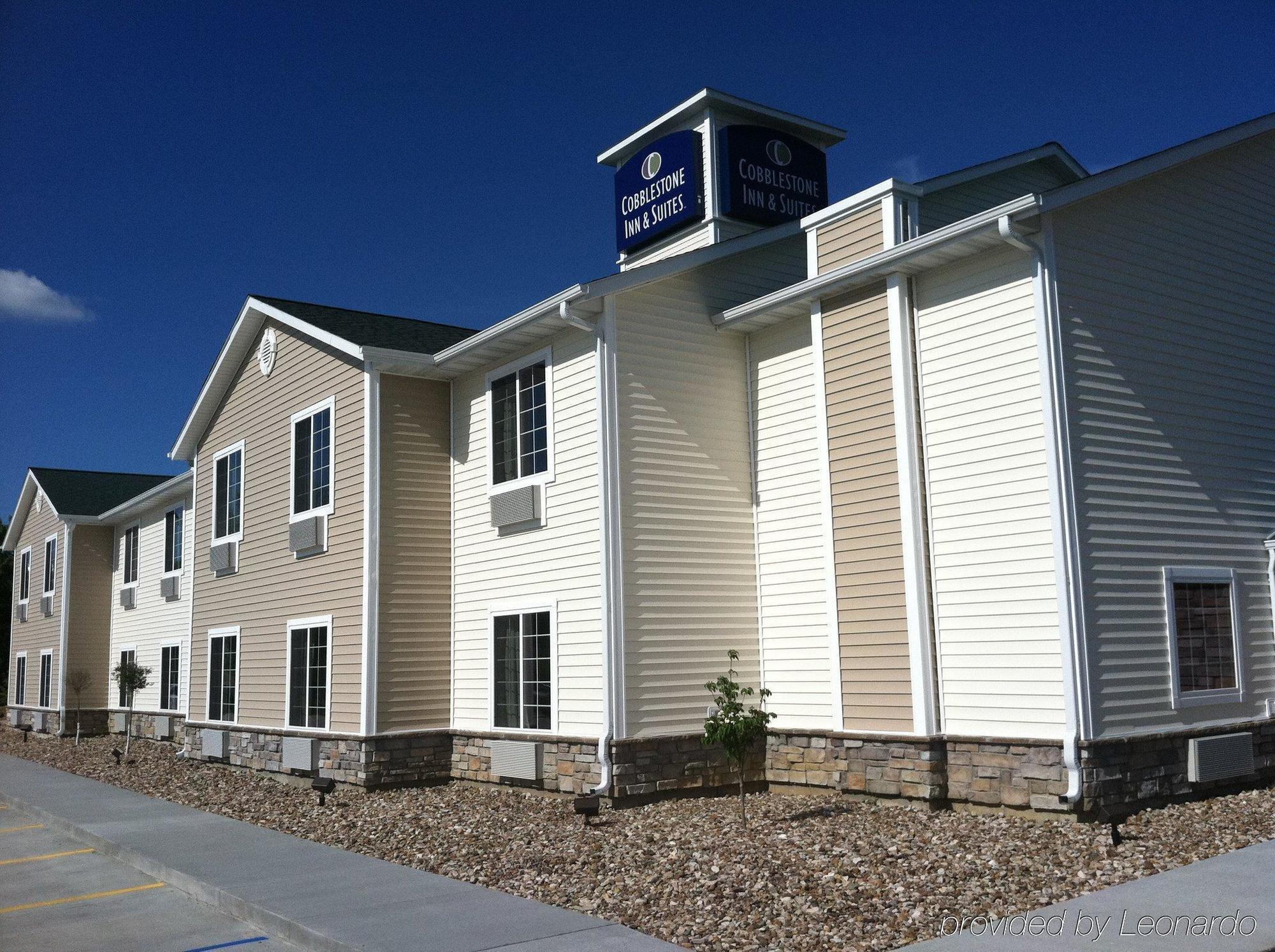Cobblestone Inn & Suites - Bloomfield ภายนอก รูปภาพ